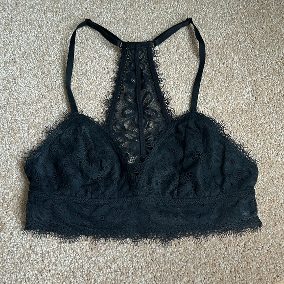 Aerie Bralette - Picture 1 of 3